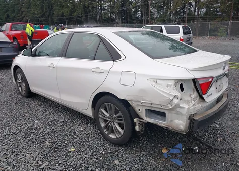 2017 Toyota Camry Se z USA, uszkodzony, nr VIN 4T1BF1FK6HU313995